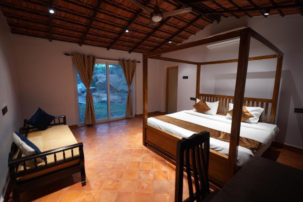 Rustic Vogue Hotel Shamirpet Exterior photo