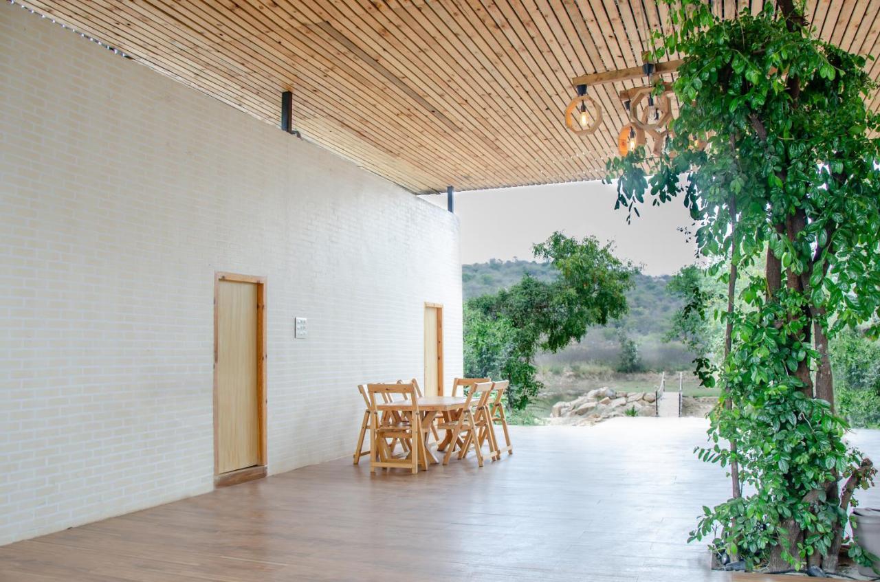 Rustic Vogue Hotel Shamirpet Exterior photo