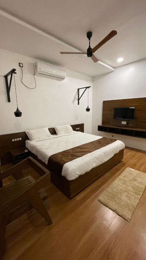 Rustic Vogue Hotel Shamirpet Exterior photo